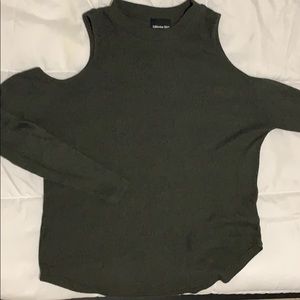 Californian Stitch sweater w open shoulders